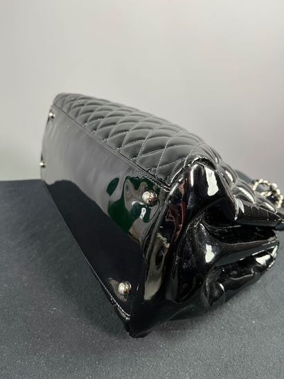 CHANEL - Sac MADEMOISELLE Grand modèle en...