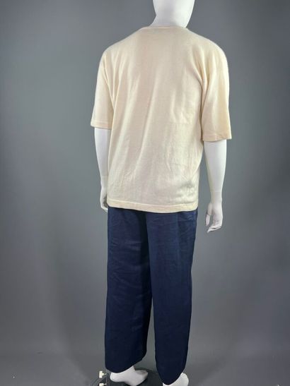 GUCCI - Top with pants.

-The top is made...