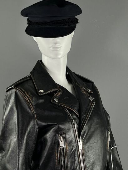 SAINT LAURENT - Collection 2017 - Perfecto...