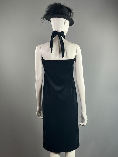 PACO RABANNE PARIS black velvet dress
presented...