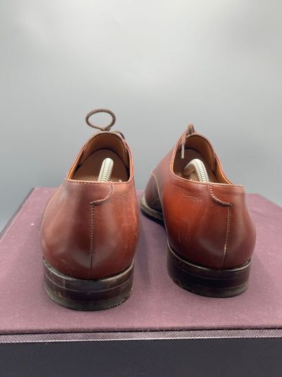BURBERRYS' - Chaussures derby.

Le modèle...