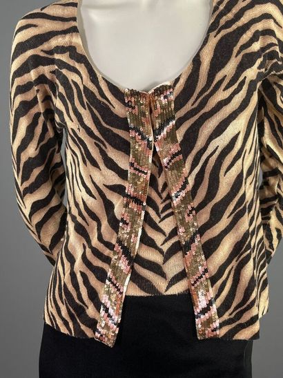 BLUMARINE - Twin set + top.

- L'ensemble...