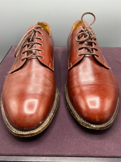 BURBERRYS' - Chaussures derby.

Le modèle...