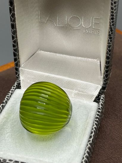 LALIQUE - Bague NERITA.

Modèle en cristal...