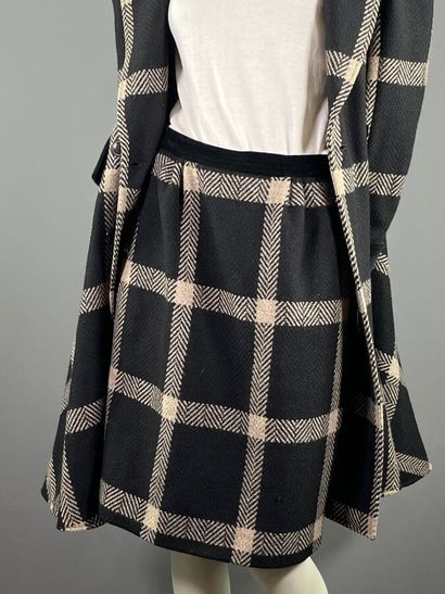 VALENTINO Boutique - Coat and skirt set....
