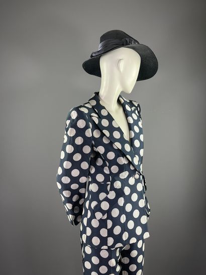 GIORGIO ARMANI - Collection croisière 2011...