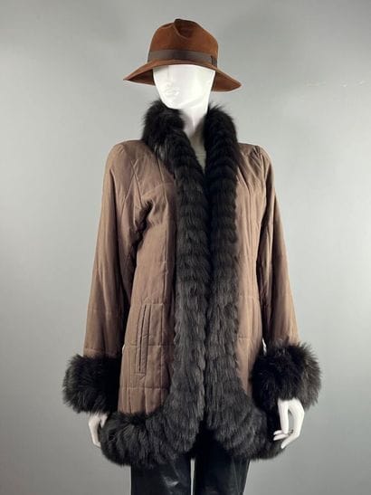 YVES SAINT LAURENT Fur
pelisse size indicated...