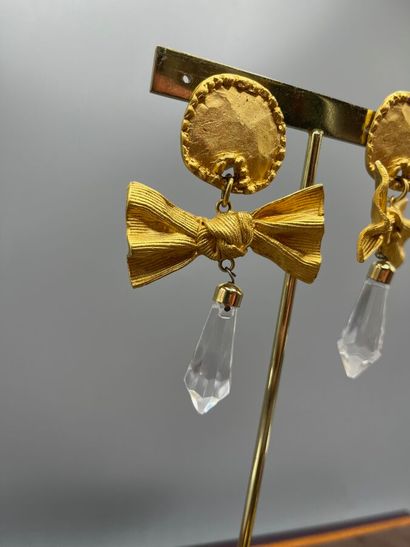 Lot de 4 boucles d'oreilles clips couture...