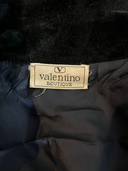 VALENTINO Boutique - Coat and skirt set....