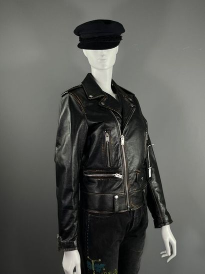 SAINT LAURENT - Collection 2017 - Perfecto...