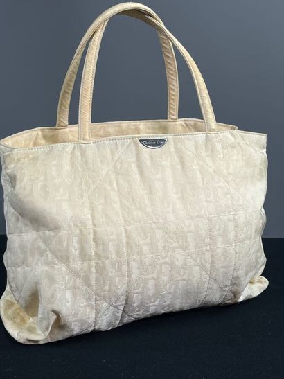 CHRISTIAN DIOR - Petit sac cabas en toile...