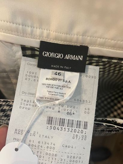 GIORGIO ARMANI - Tailleur pantalon.

L'ensemble...