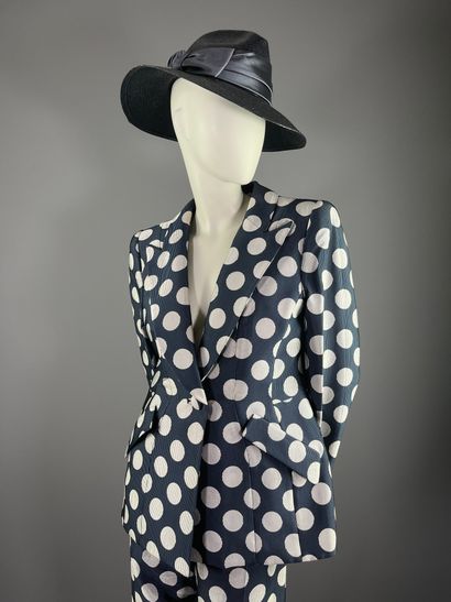 GIORGIO ARMANI - Collection croisière 2011...