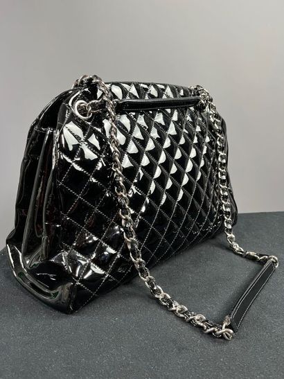 CHANEL - Sac MADEMOISELLE Grand modèle en...
