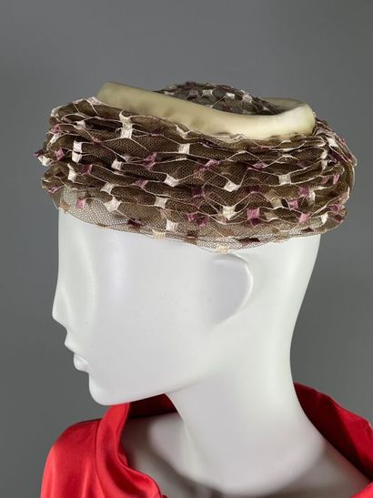 JEANNE LANVIN Castillo - Pillbox hat. Circa...