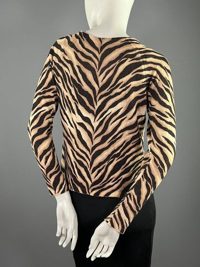 BLUMARINE - Twin set + top.

- L'ensemble...