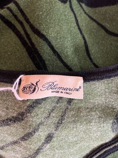 BLUMARINE - lot de 3 pulls.

-Modèle en laine...