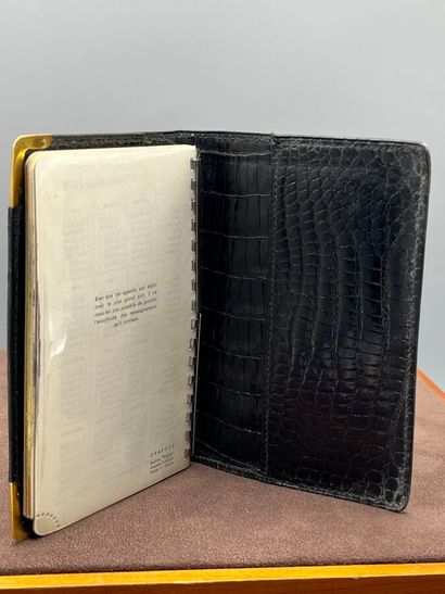 HERMÈS Paris - Couverture d'agenda 

Modèle...