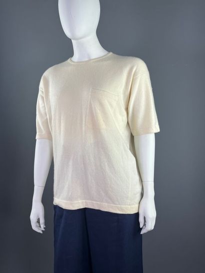 GUCCI - Top with pants.

-The top is made...