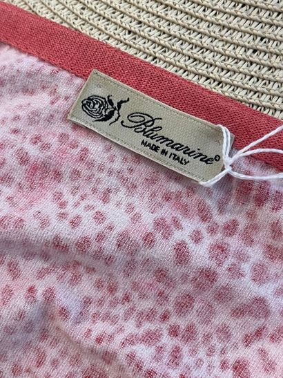 BLUMARINE - Twin set.

L'ensemble est taillé...
