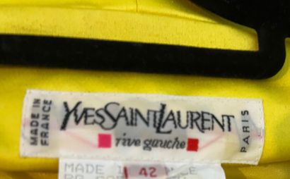 YVES SAINT LAURENT Rive-Gauche - Cruise Collection...