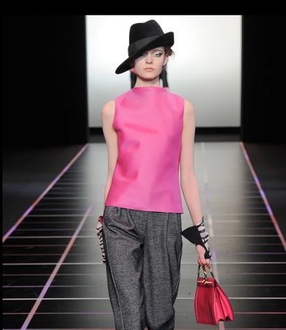 GIORGIO ARMANI par Philip Treacy - Collection...