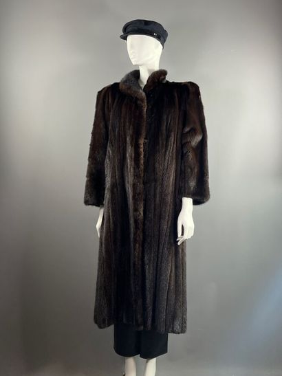 YVES SAINT LAURENT Fur
Long mink coat with...