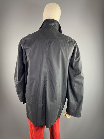 CHRISTIAN DIOR homme - Sur veste

Le modèle...