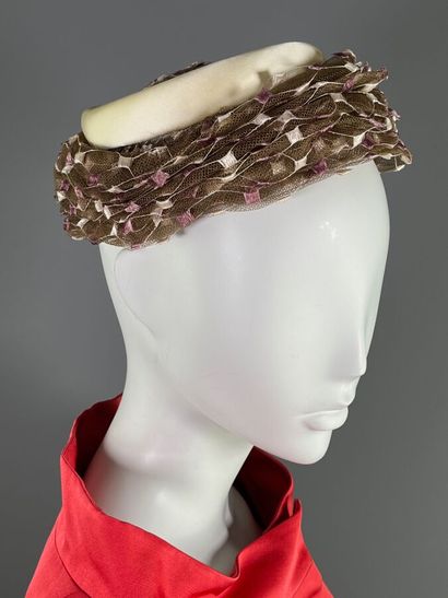 JEANNE LANVIN Castillo - Pillbox hat. Circa...