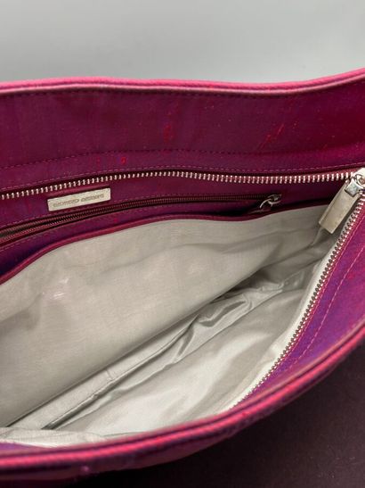 GIORGIO ARMANI - Sac.

Modèle réalisé en...