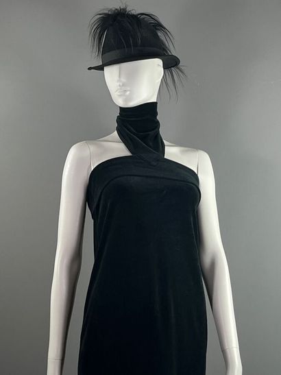 PACO RABANNE PARIS black velvet dress
presented...