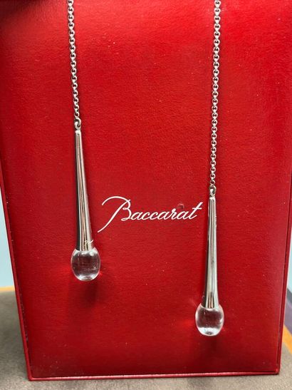 BACCARAT - Collier TENTATION

Le modèle est...