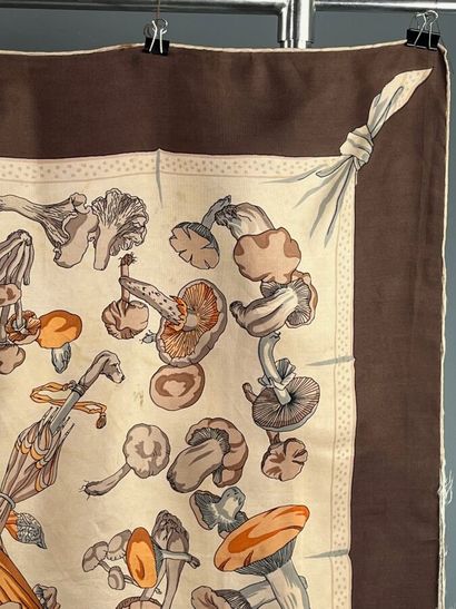 HERMÈS Paris - La Cueillette des Champignons...