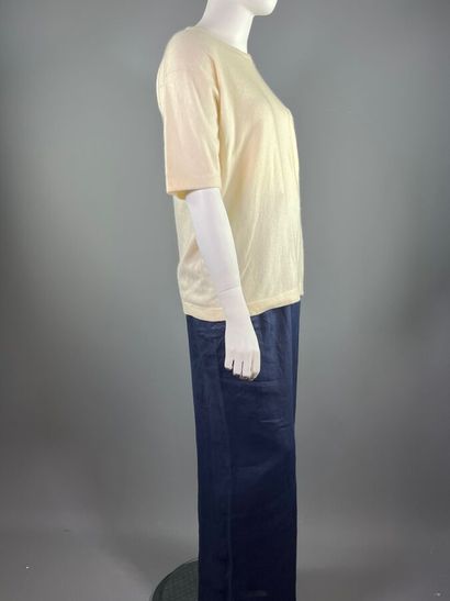 GUCCI - Top with pants.

-The top is made...