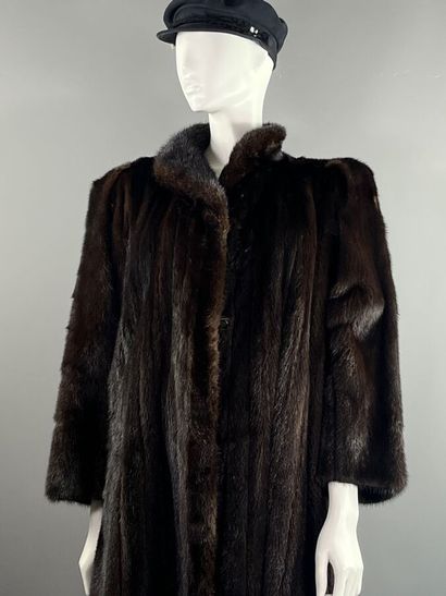 YVES SAINT LAURENT Fur
Long mink coat with...