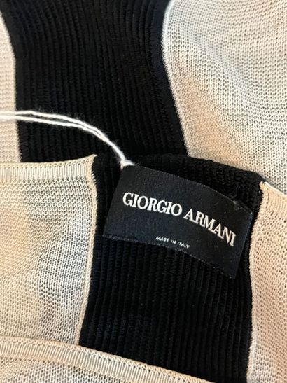 GIORGIO ARMANI - Lot comprenant un tailleur...