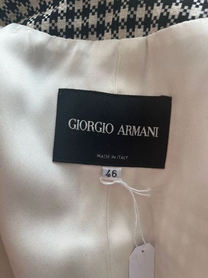 GIORGIO ARMANI - Tailleur pantalon.

L'ensemble...
