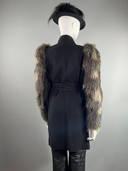 EMILIO PUCCI - Coat - 38
This model is cut...