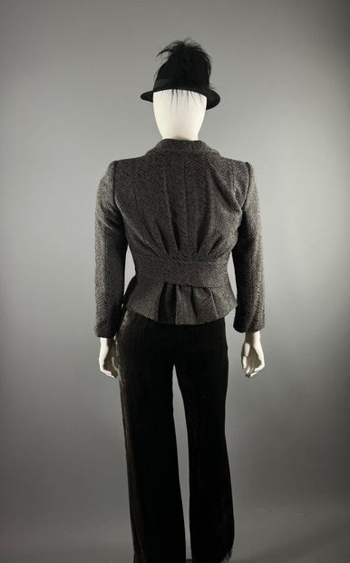GIORGIO ARMANI - Veste et pantalon.

Modèle...