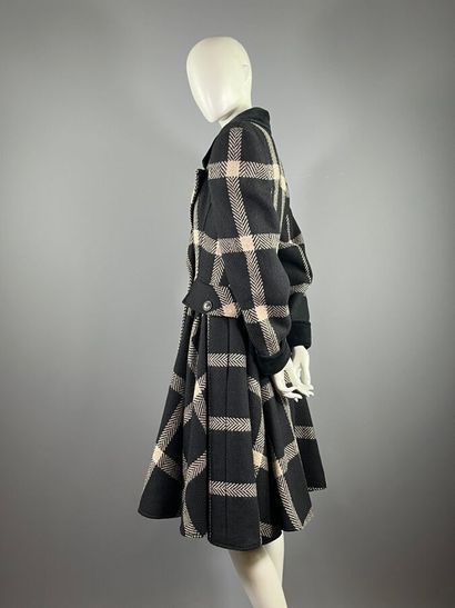VALENTINO Boutique - Coat and skirt set....