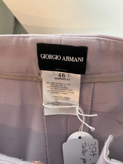 GIORGIO ARMANI - Tailleur pantalon.

L'ensemble...