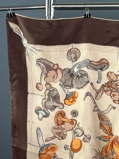 HERMÈS Paris - La Cueillette des Champignons...