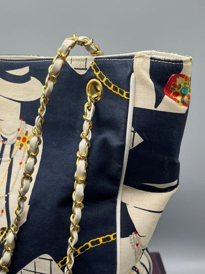 CHANEL - Sac cabas en toile 