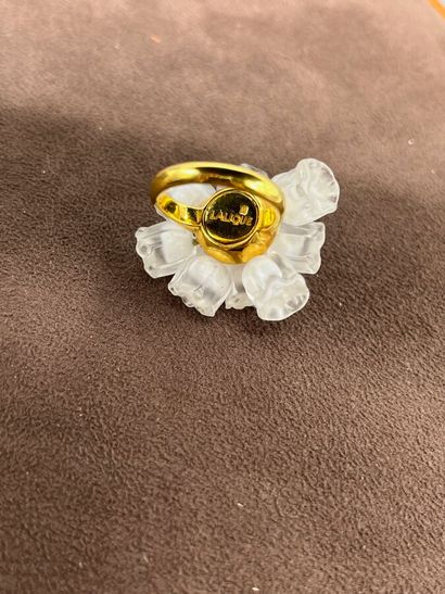 LALIQUE - Bague MUGUET.

Modèle constitué...