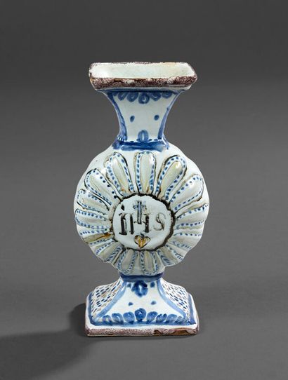 Altar vase on a pedestal, in polychrome enameled...