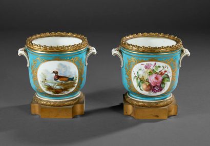 Maison Alphonse GIROUX - Pair of two-handled...