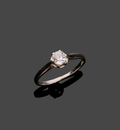 18k (750 thousandths) white gold ring set...