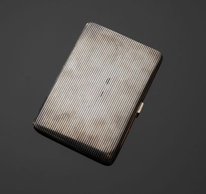 Art Deco style cigarette box in 900 thousandths...