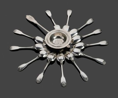 CHRISTOFLE - 12 petites cuillers en argent...