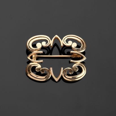 Brooch in yellow gold 750 thousandths with...